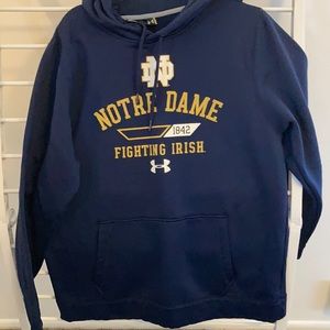 Men’s Notre Dane Under Armour Storm hooded sweatshirt